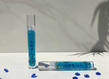 Load image into Gallery viewer, Glitter Gloss